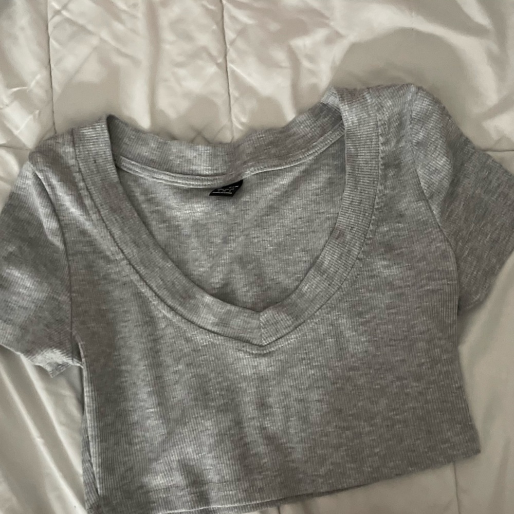 gray short sleeve cop top, size small. from SHEIN.